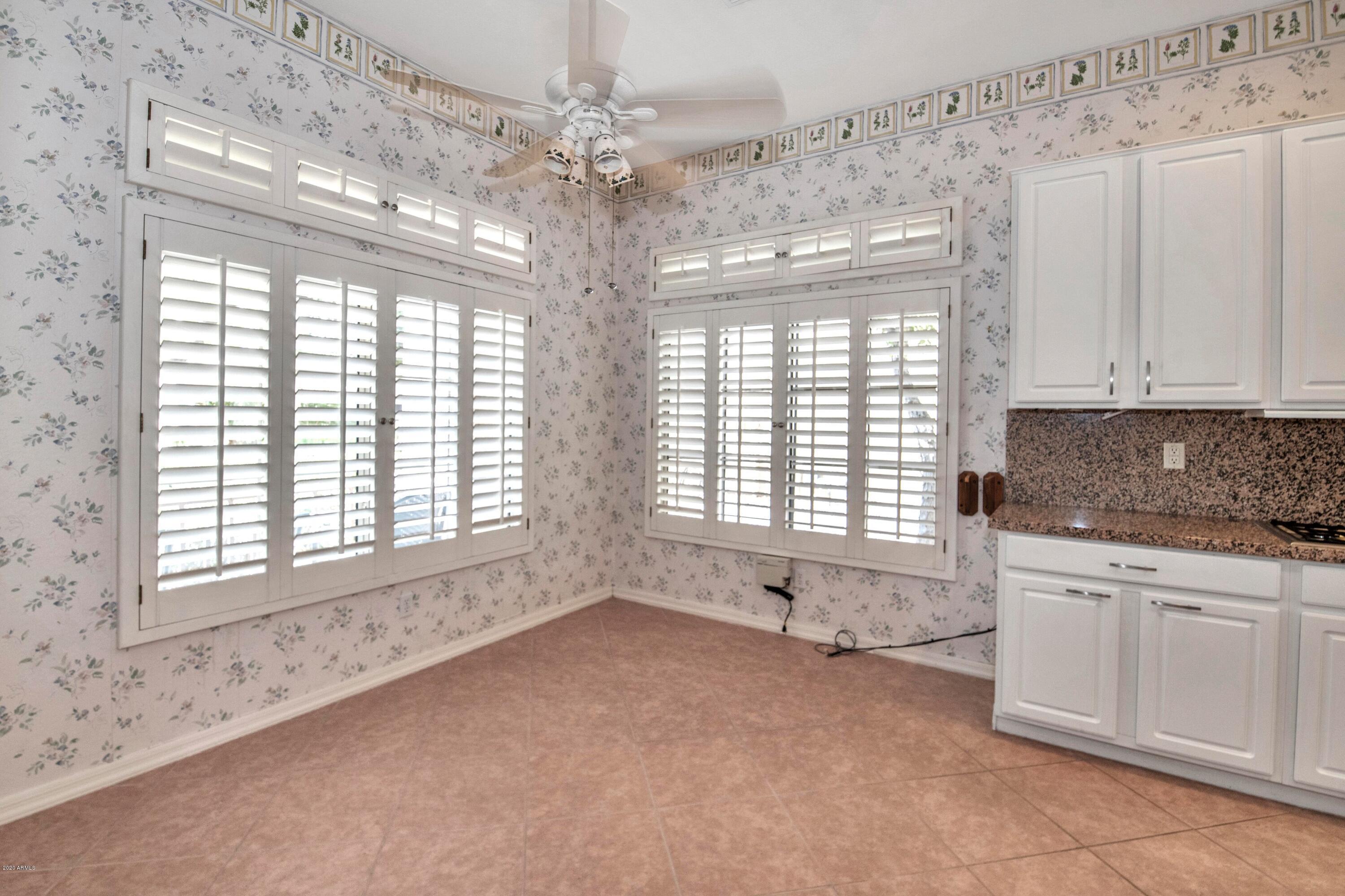 4530 East Walnut Road Gilbert, AZ 85298 - Photo 12 of 52 4530 E Wa-014-035-DLB 7302-MLS_Size