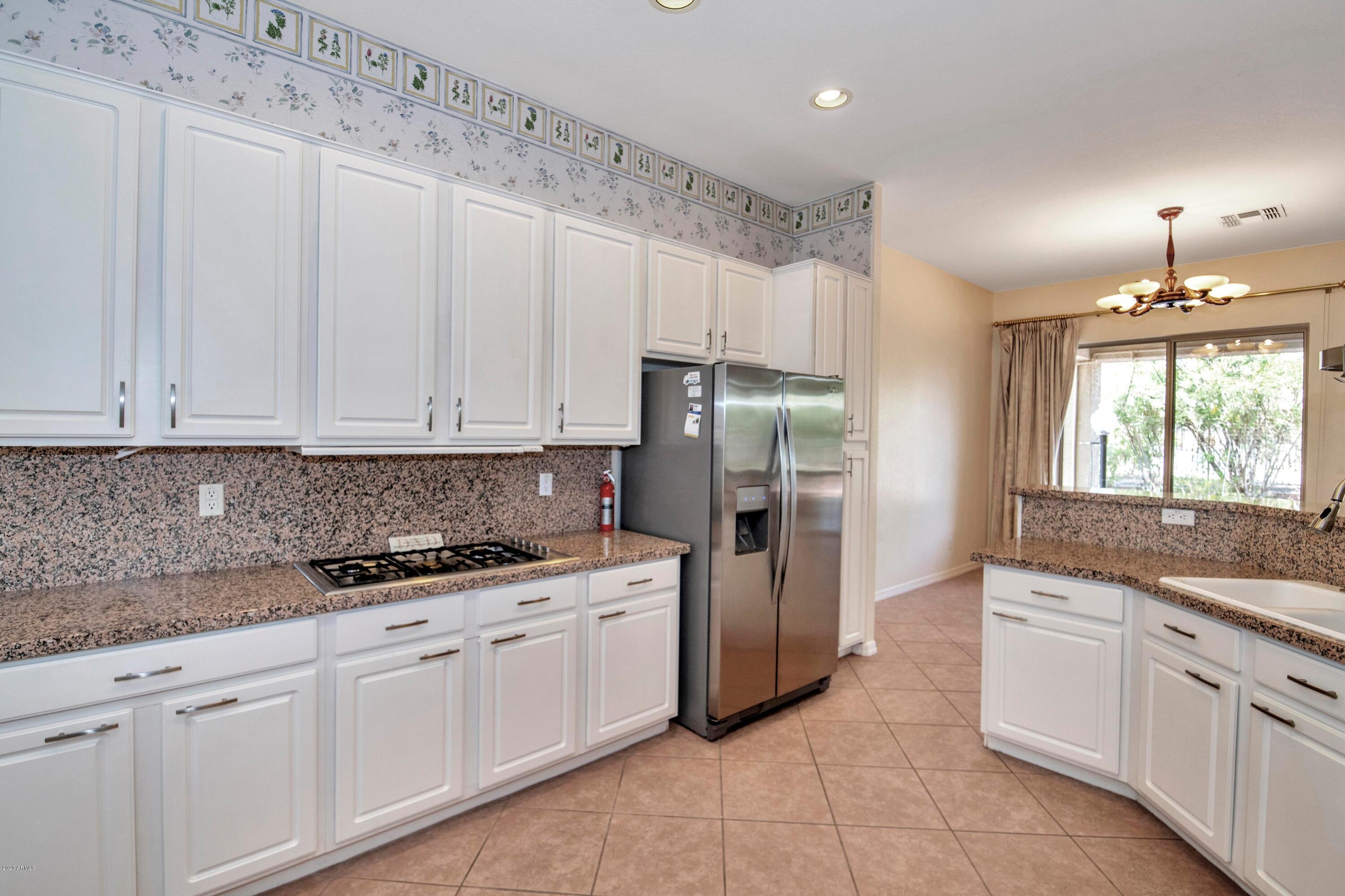 4530 East Walnut Road Gilbert, AZ 85298 - Photo 13 of 52 4530 E Wa-015-027-DLB 7303-MLS_Size