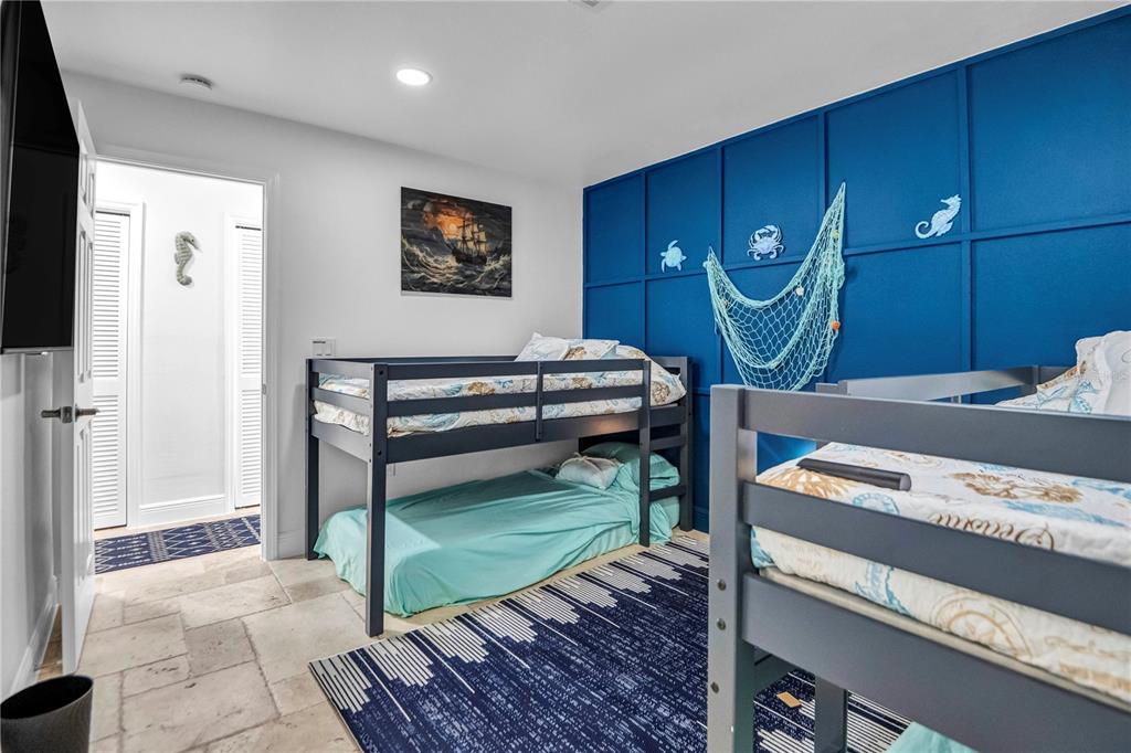 31 Lands End Lane Sarasota, FL 34242 - Photo 24 of 49 a view of a room with gym equipment