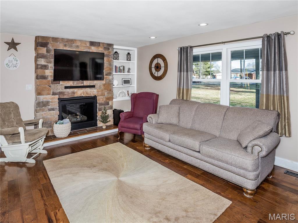 30 Lake Drive Troy, IL 62294 - Photo 12 of 45