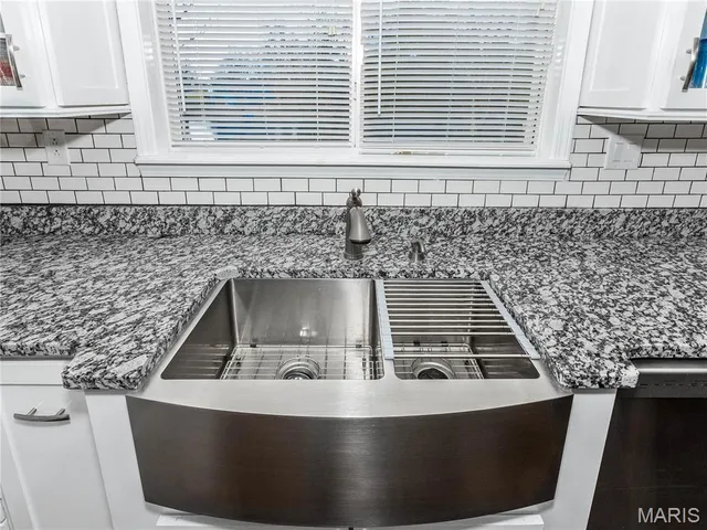 $289,900 | 30 Lake Drive, Troy, IL 62294