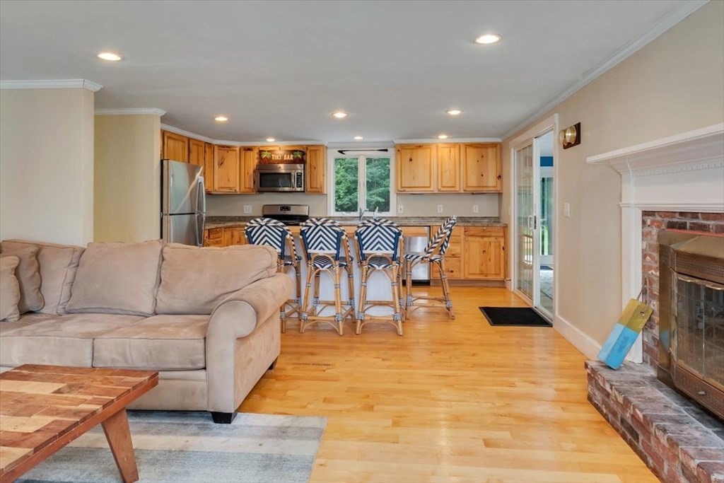 82 Wild Hunter Road Dennis, MA 02638 - Photo 7 of 42 Gallery Image 7