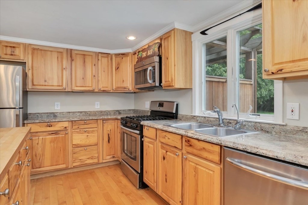 82 Wild Hunter Road Dennis, MA 02638 - Photo 10 of 42 Gallery Image 10