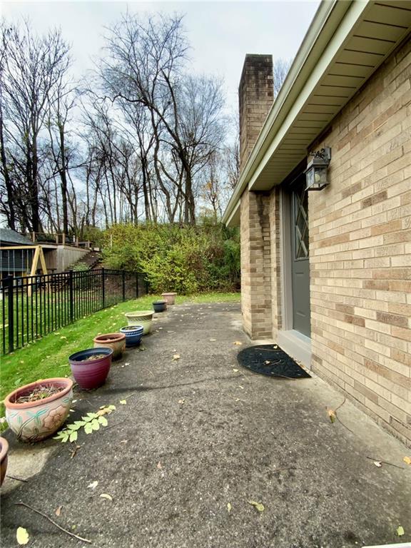 86 Thorncrest Drive McKees Rocks, PA 15136 - Photo 21 of 25