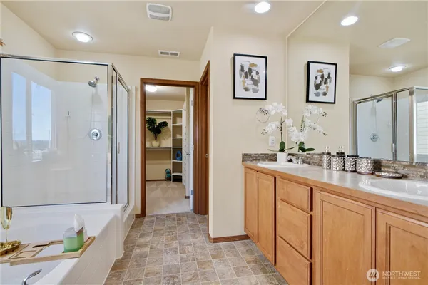 $1,199,990 | 4115 228th Place South East, Bothell, WA 98021