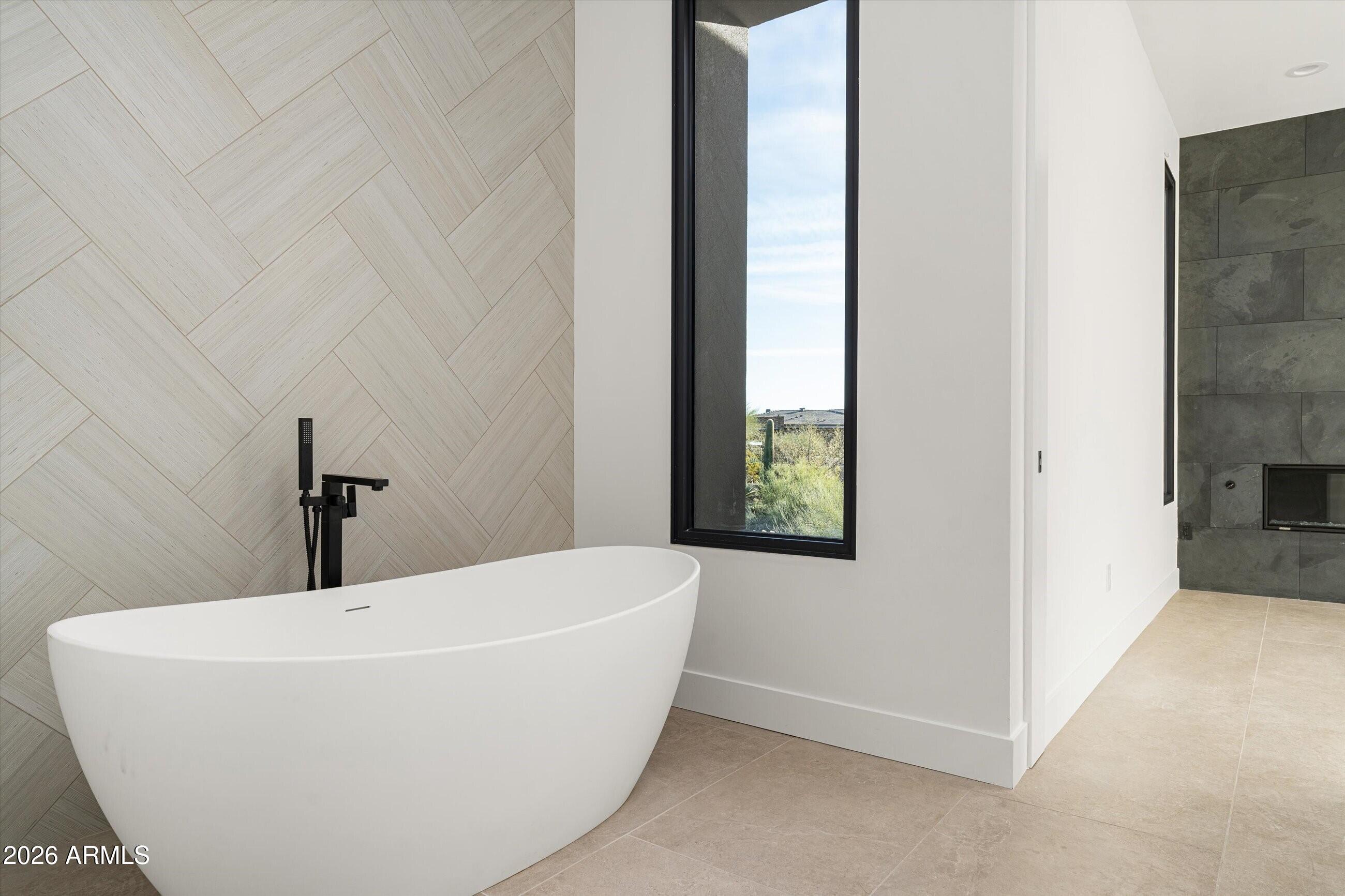 10948 East Rising Sun Drive Scottsdale, AZ 85262 - Photo 28 of 55 028_Primary Bathroom