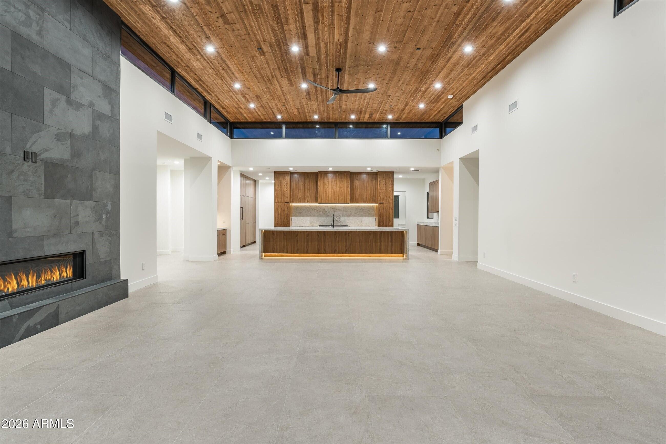 10948 East Rising Sun Drive Scottsdale, AZ 85262 - Photo 9 of 55 009_Great Room