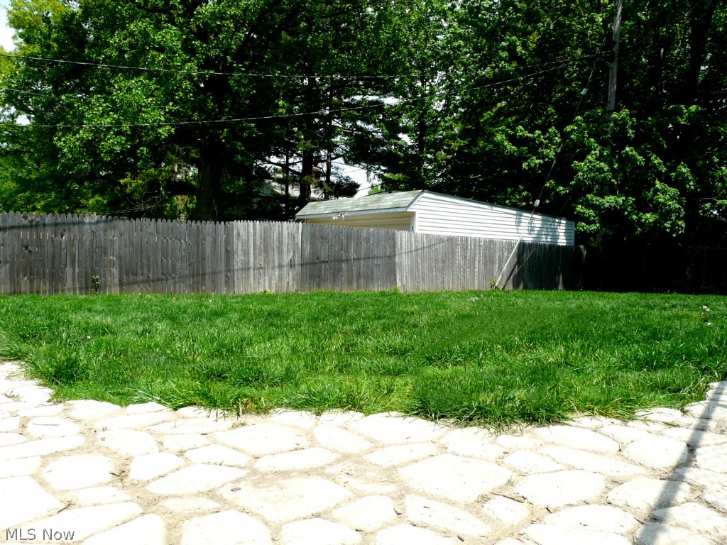 1351 Avondale Road Cleveland, OH 44121 - Photo 23 of 24 Gallery Image 23