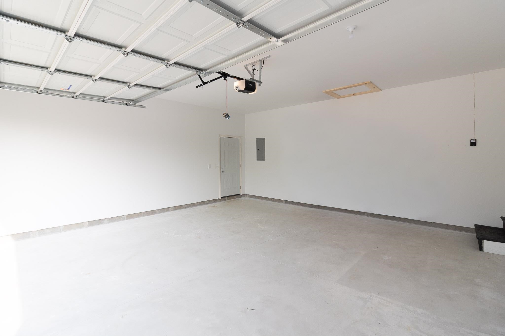 10428 Carroll Road Columbus, MI 48063 - Photo 6 of 62 Gallery Image 6