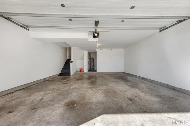 $874,900 | 101 Half Moon Bay Lane, Ballwin, MO 63011