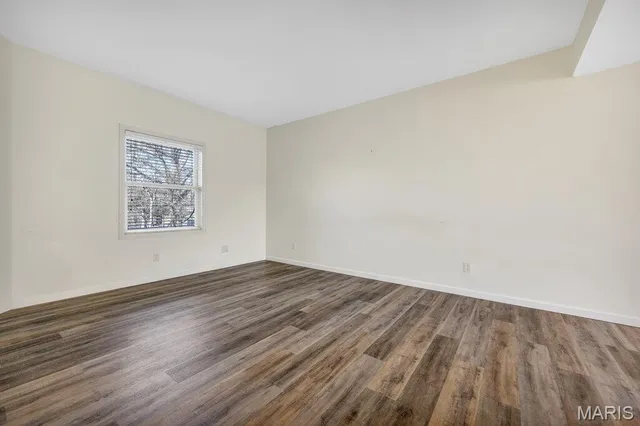 $874,900 | 101 Half Moon Bay Lane, Ballwin, MO 63011