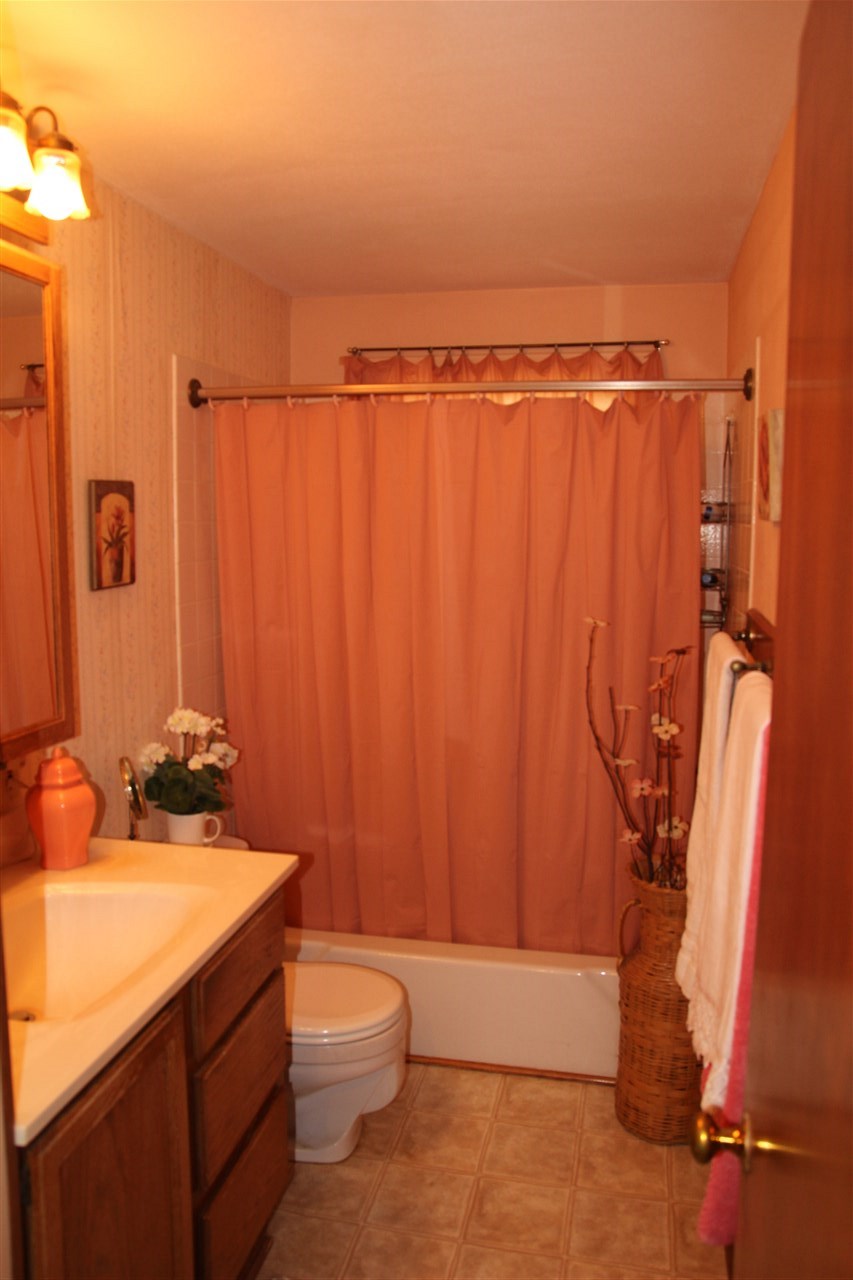 1603 Notre Dame Road Rockford, IL 61103 - Photo 8 of 18 Gallery Image 8