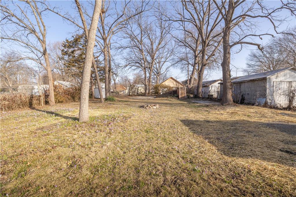 322 Front Street Grain Valley, MO 64029 - Photo 21 of 23