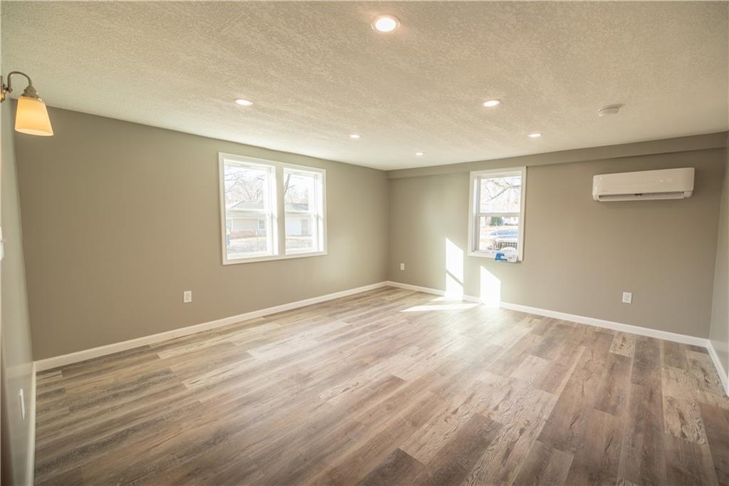 322 Front Street Grain Valley, MO 64029 - Photo 8 of 23