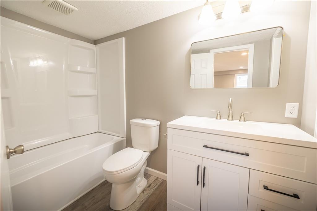 322 Front Street Grain Valley, MO 64029 - Photo 10 of 23