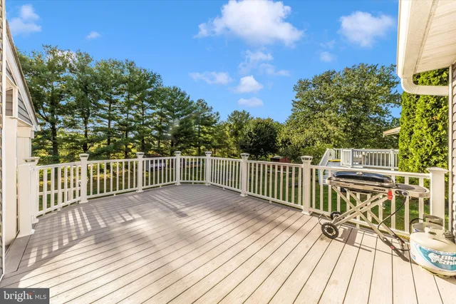 $370,000 | 105 Ridge Avenue, Taneytown, MD 21787