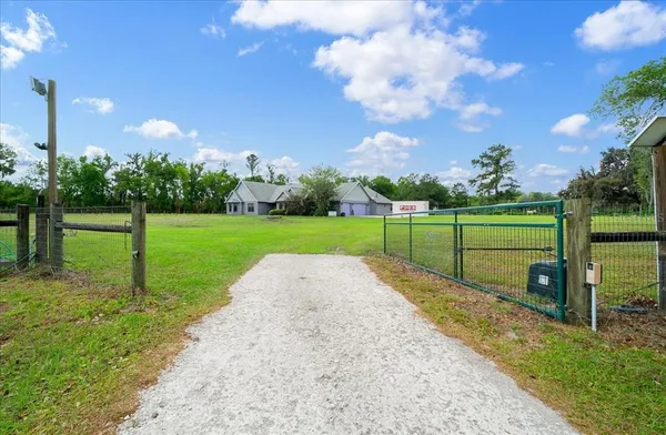 $869,000 | 13456 West Highway 318, Reddick, FL 32686