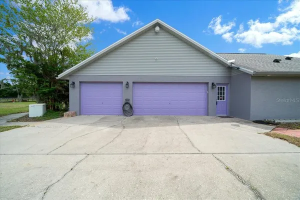 $869,000 | 13456 West Highway 318, Reddick, FL 32686