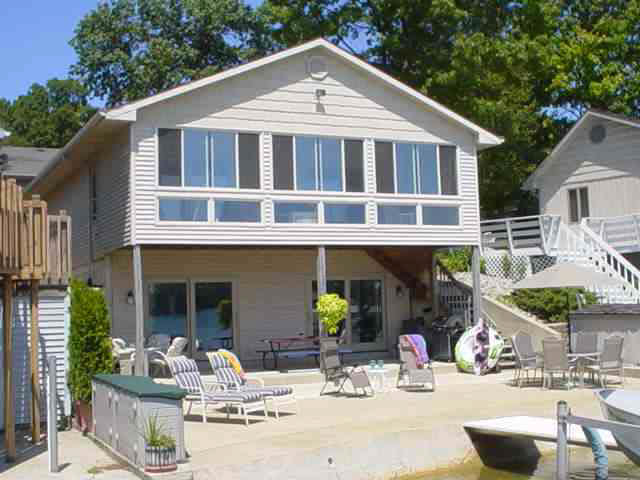 2425 West Sycamore Beach Road Angola, IN 46703 - Photo 2 of 25 Gallery Image 2