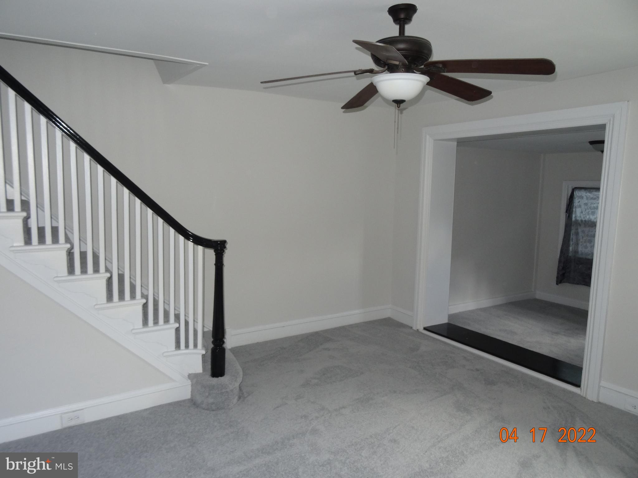 92 Houston Road Lansdowne, PA 19050 - Photo 4 of 26 Living Room