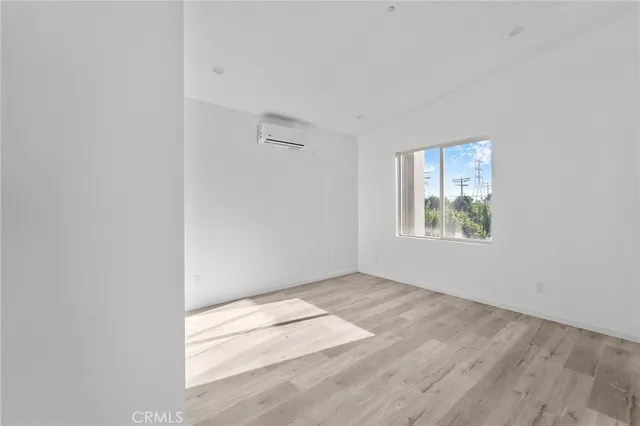 $3,850 | 8514 Wilbur Avenue, Northridge, CA 91324