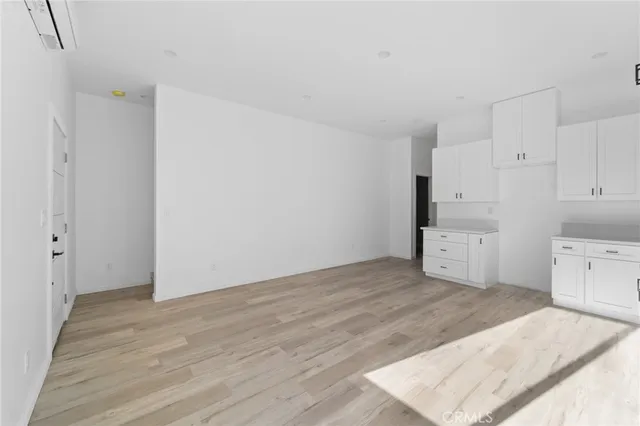 $3,850 | 8514 Wilbur Avenue, Northridge, CA 91324