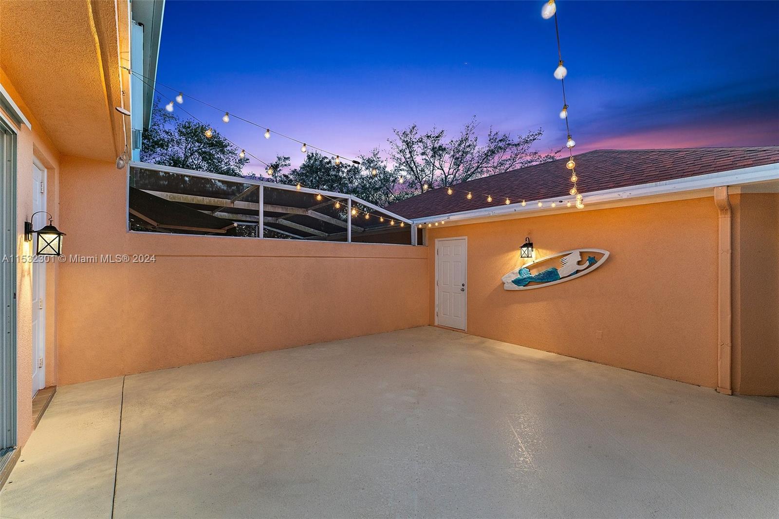 136 Milbridge Drive Jupiter, FL 33458 - Photo 43 of 50 a view of a garage