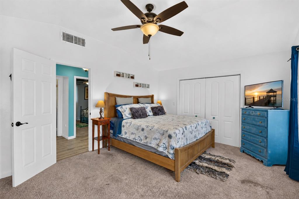 1194 Linden Road Venice, FL 34293 - Photo 24 of 45