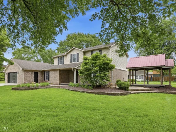 $445,000 | 8764 North 700 West, Fountaintown, IN 46130