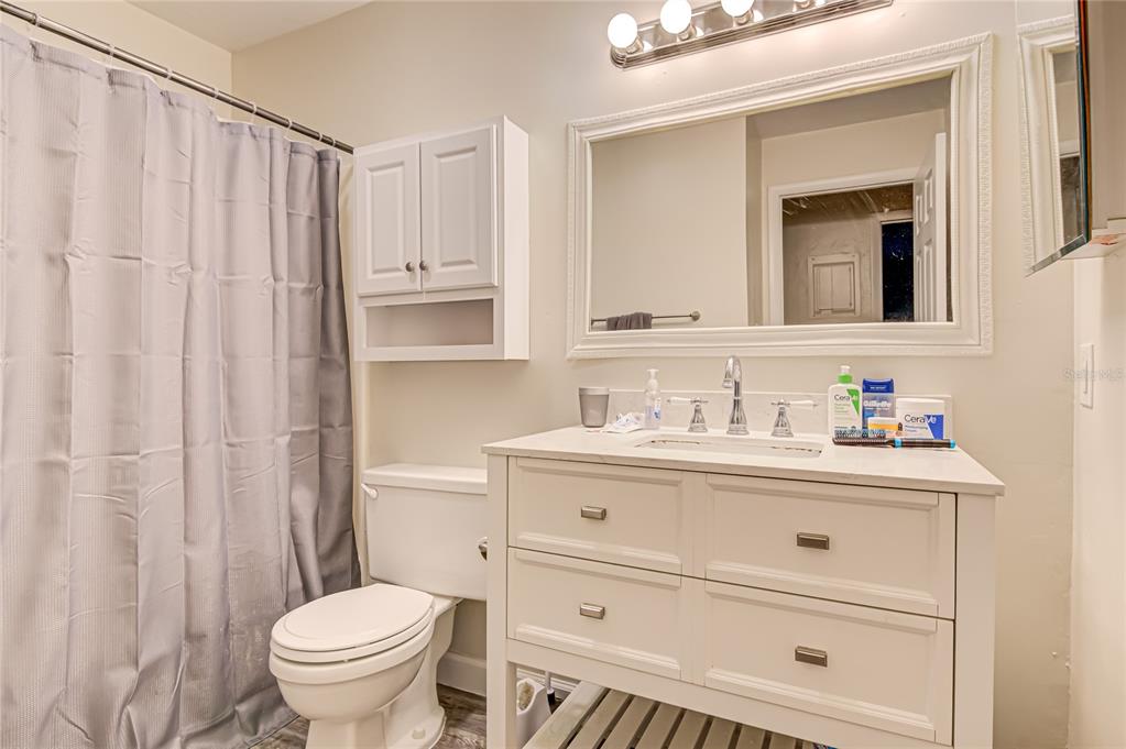 1015 Southwest 9th Street, Unit D22 Gainesville, FL 32601 - Photo 15 of 16