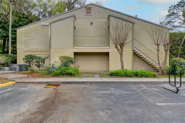 $113,900 | 1015 Southwest 9th Street, Unit D22, Gainesville, FL 32601