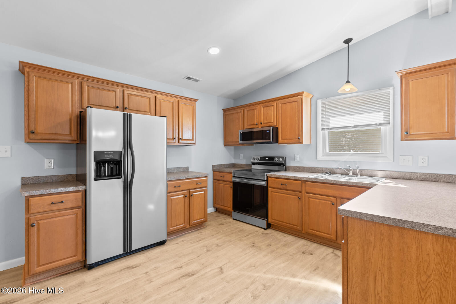 721 Shadowridge Road Jacksonville, NC 28546 - Photo 10 of 31