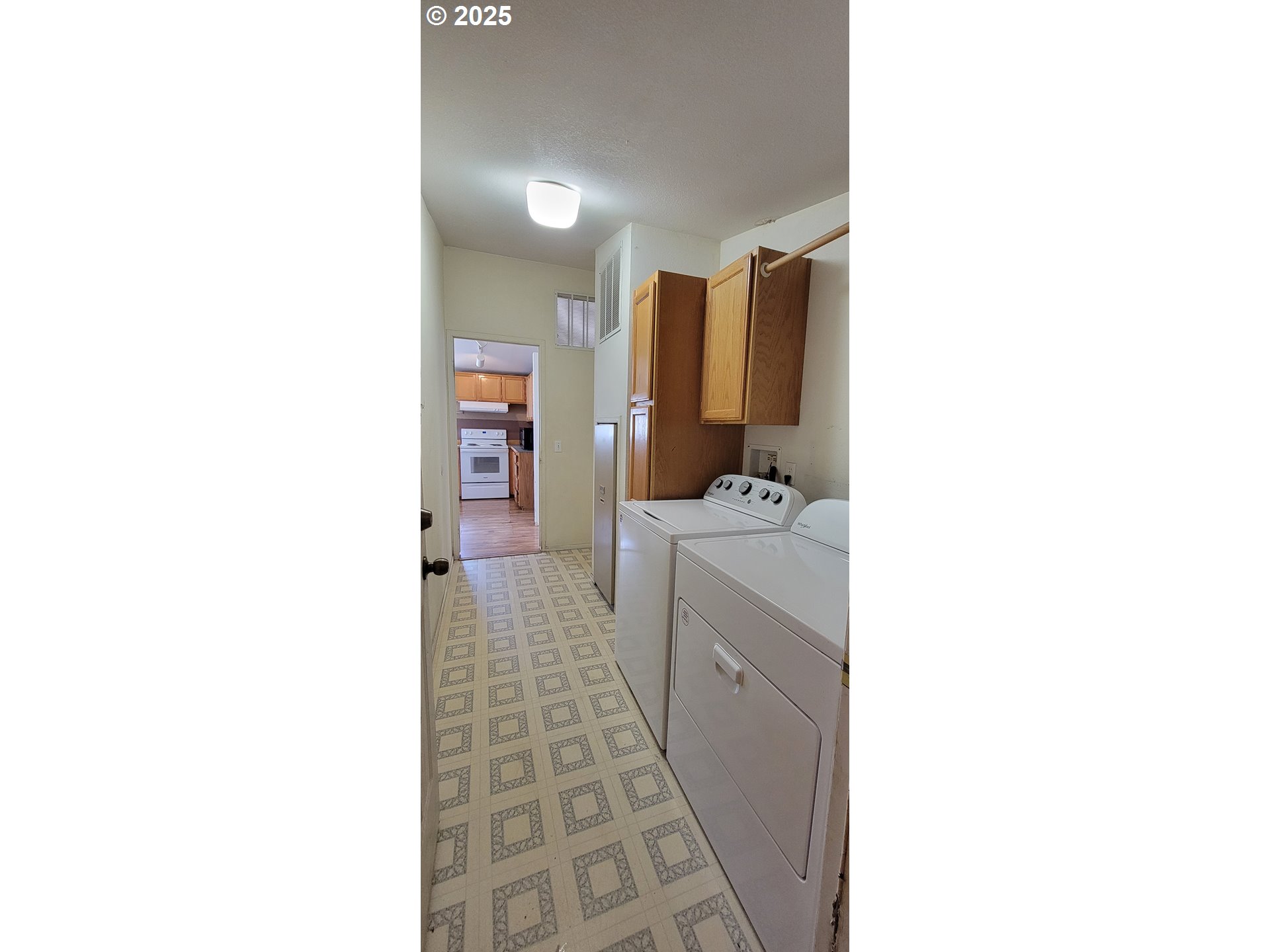 205 William Street Enterprise, OR 97828 - Photo 17 of 24