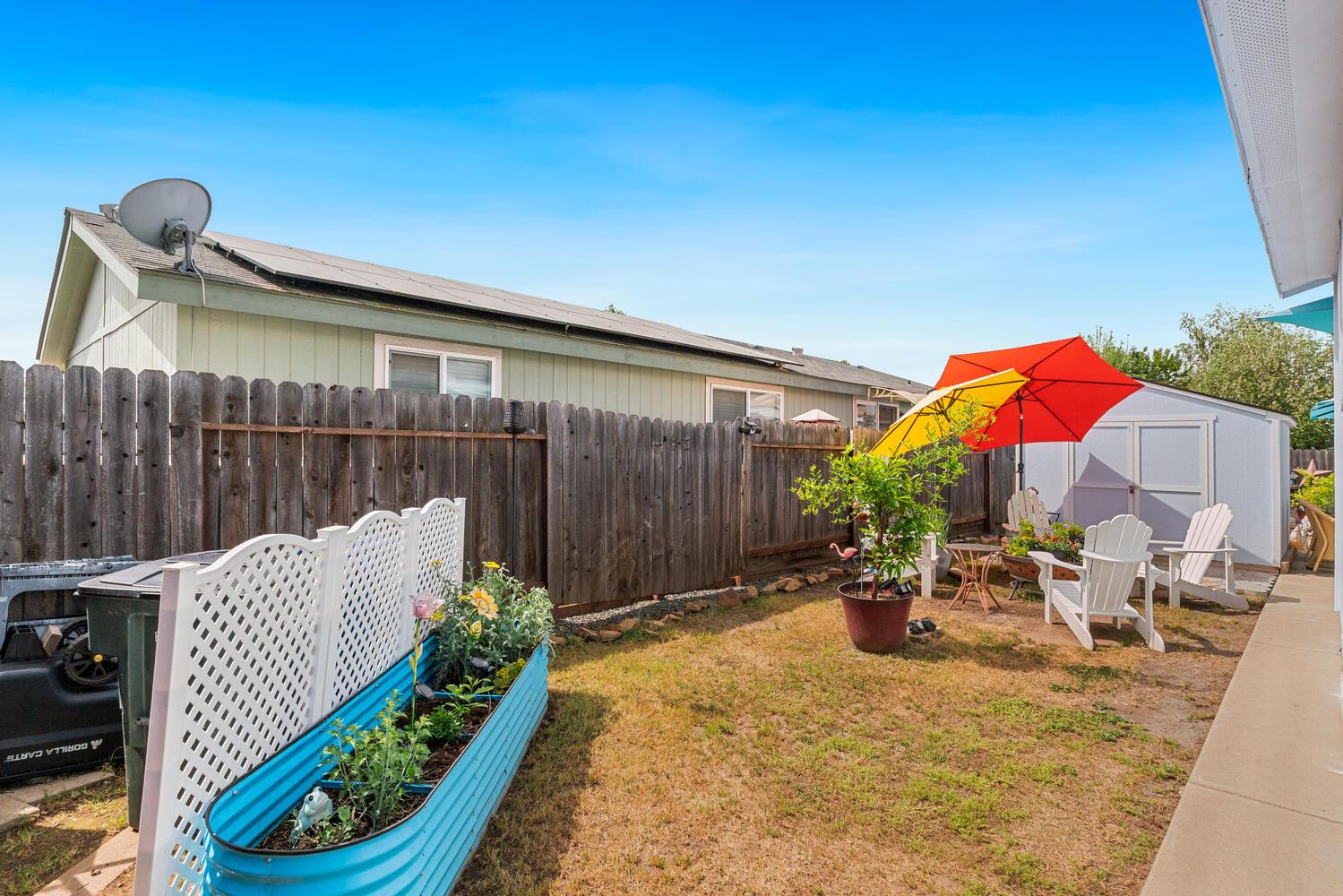 1400 West Marlette Street, Unit 45 Ione, CA 95640 - Photo 25 of 41 a view of a two chairs in the patio