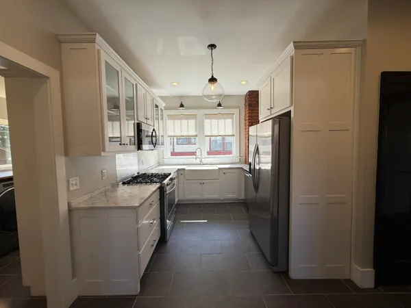 $2,500 | 206 Eveningside Drive, Chattanooga, TN 37404