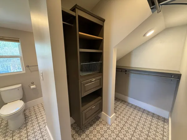 $2,500 | 206 Eveningside Drive, Chattanooga, TN 37404