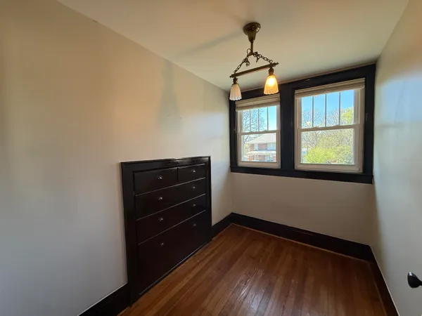 $2,500 | 206 Eveningside Drive, Chattanooga, TN 37404