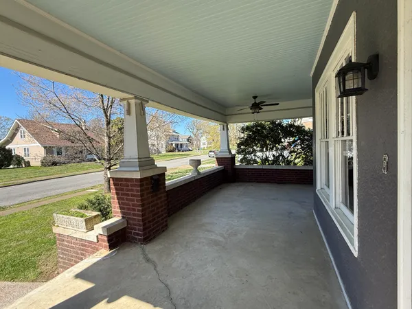 $2,500 | 206 Eveningside Drive, Chattanooga, TN 37404