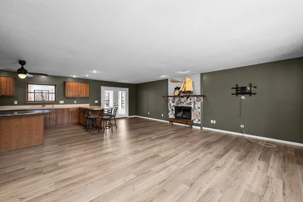 $399,900 | 3545 West Harbor Drive, Bettendorf, IA 52722