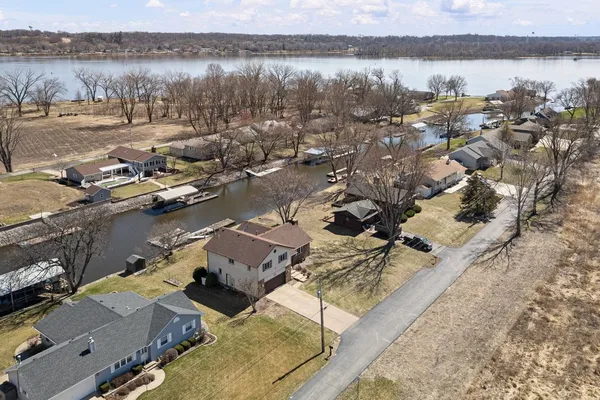 $399,900 | 3545 West Harbor Drive, Bettendorf, IA 52722