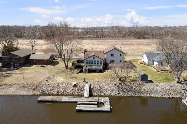 $399,900 | 3545 West Harbor Drive, Bettendorf, IA 52722
