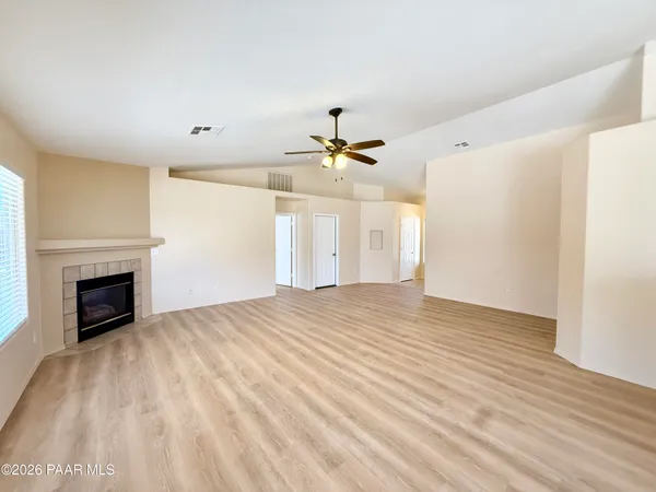 $2,100 | 8561 East Posse Circle, Prescott Valley, AZ 86314