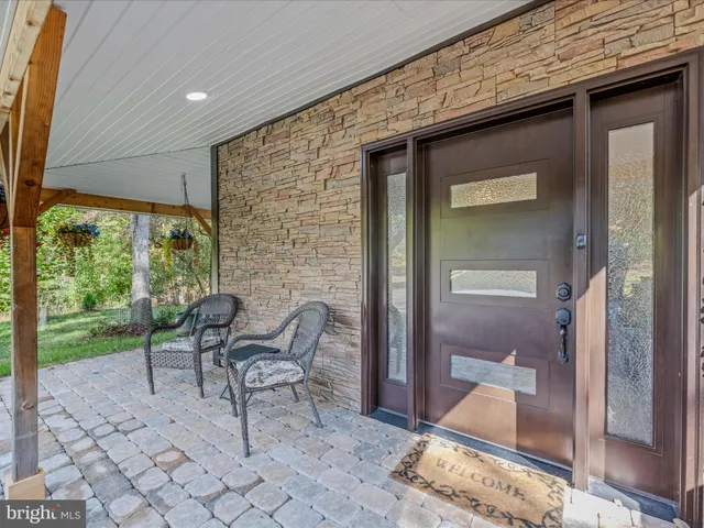 a outdoor space view with a outdoor seating space