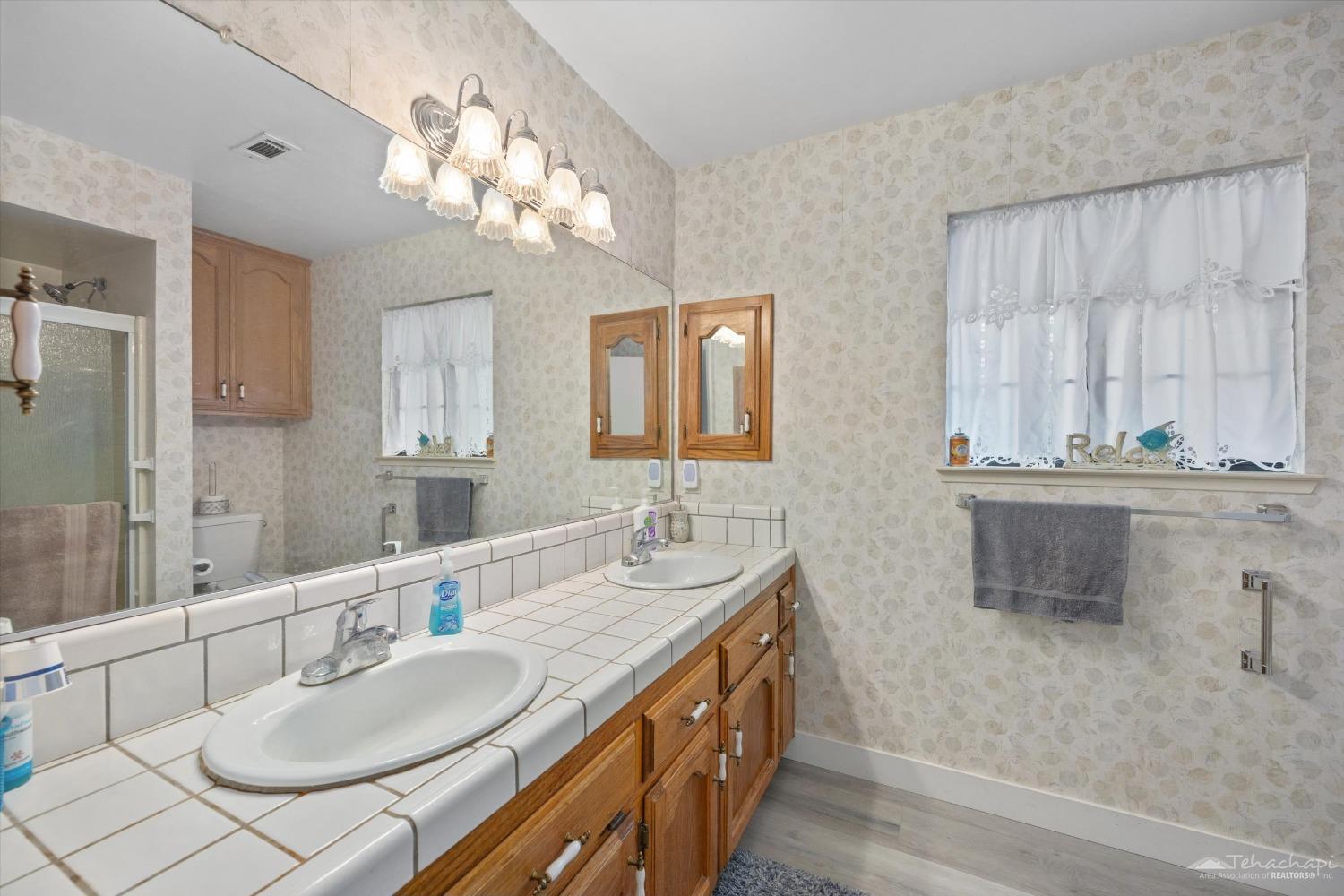 21801 Mid Way Tehachapi, CA 93561 - Photo 12 of 23 Gallery Image 12