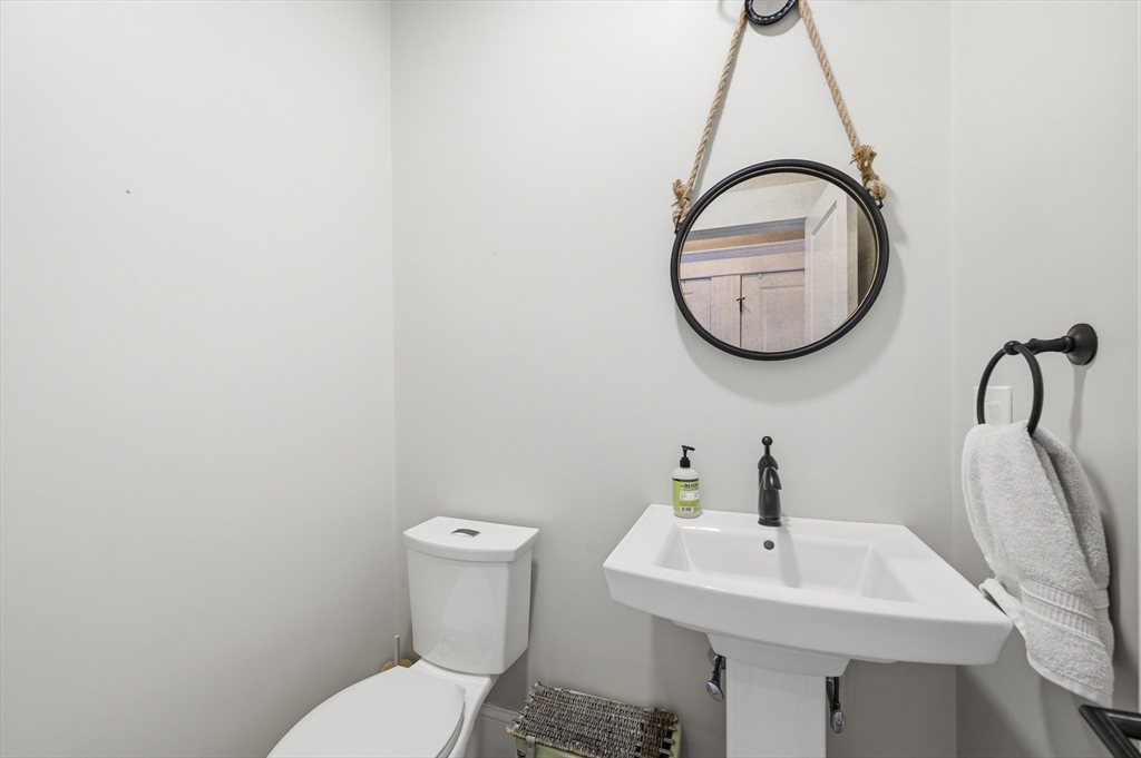 106 Bridge Street, Unit 2 Salem, MA 01970 - Photo 13 of 40
