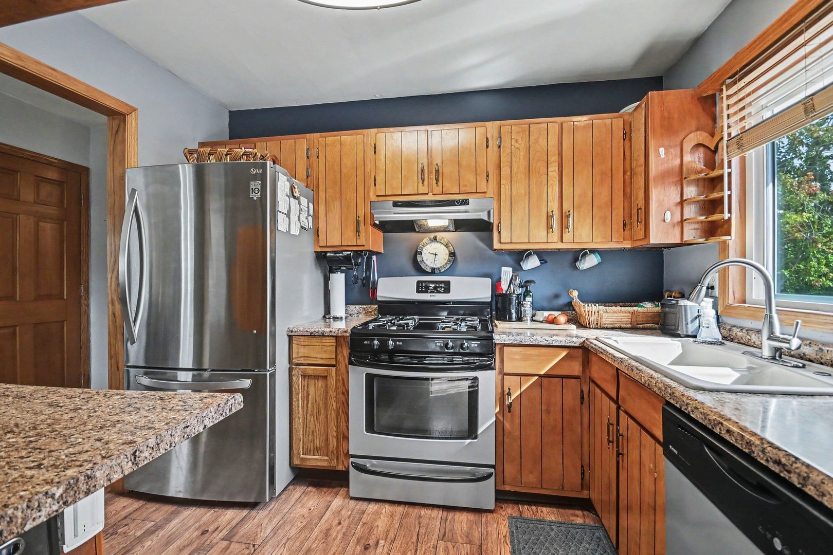 136 Augusta Road Oswego, IL 60543 - Photo 8 of 32 Gallery Image 8
