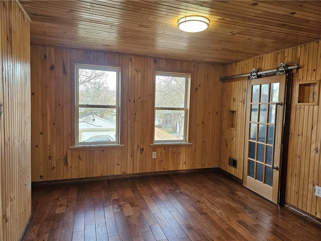 382 Jefferson Street Rochester, PA 15074 - Photo 12 of 50