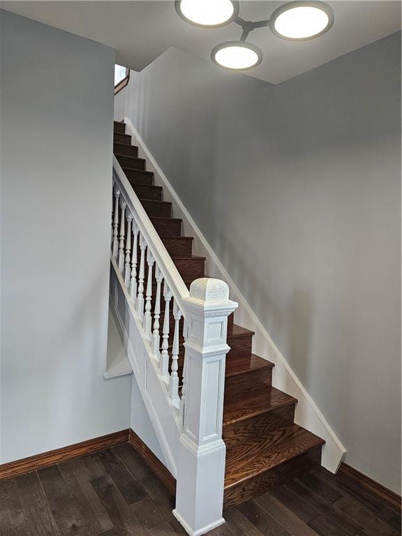 382 Jefferson Street Rochester, PA 15074 - Photo 6 of 50