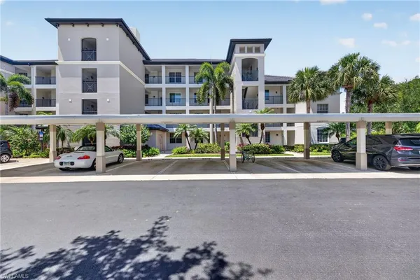 $324,900 | 20944 Island Sound Circle, Unit 305, Estero, FL 33928