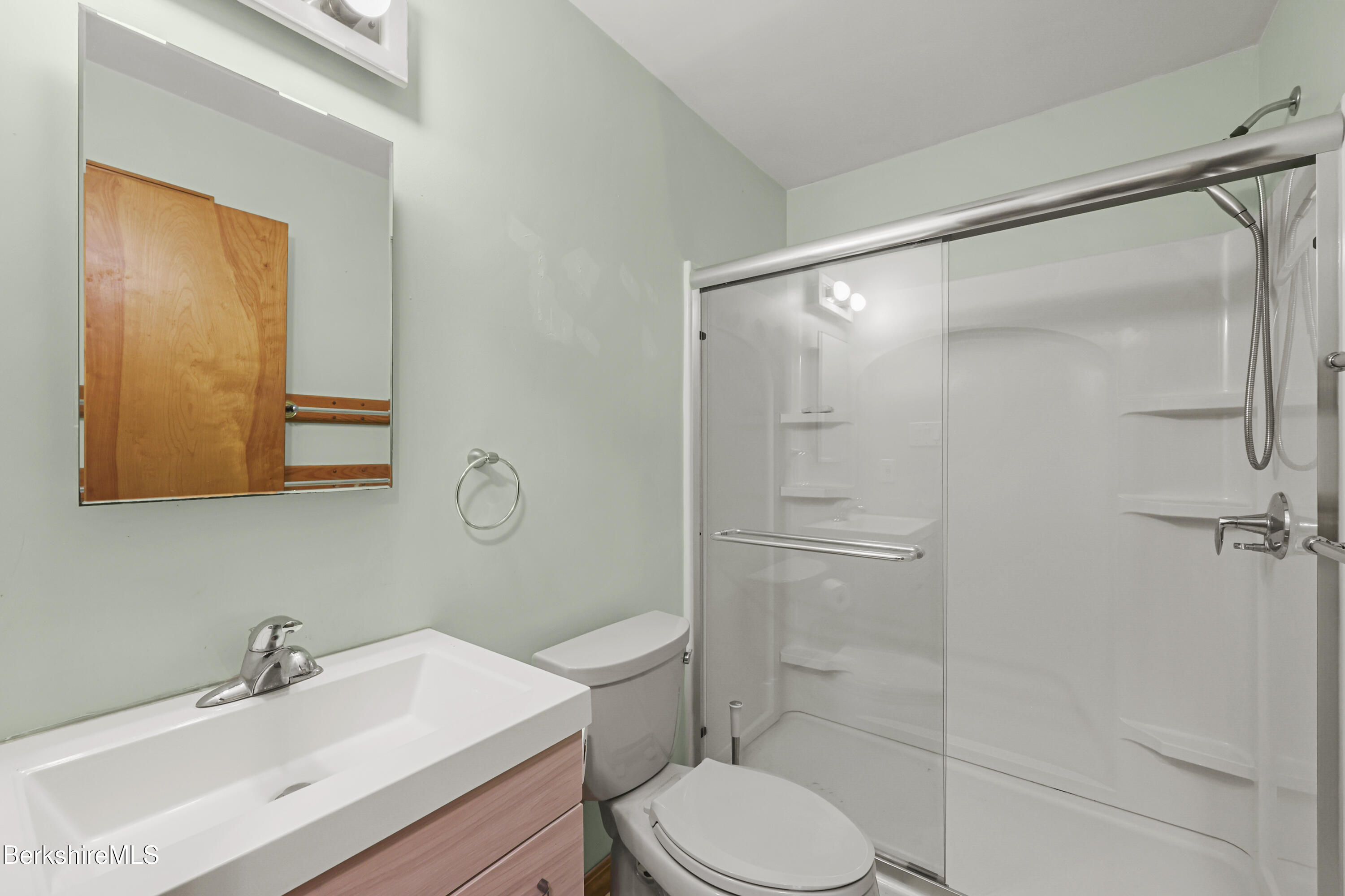 51 Middlefield Road Peru, MA 01235 - Photo 20 of 42 125 Bathroom